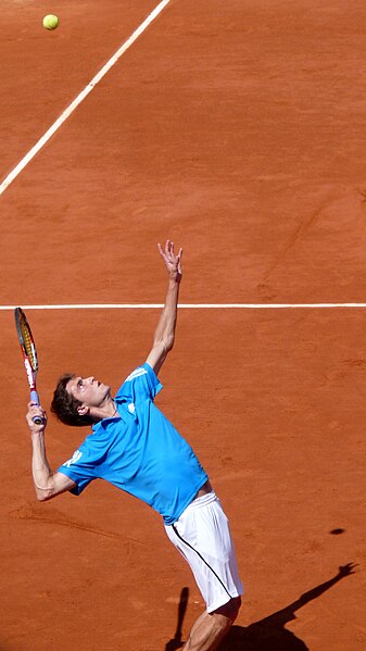 File:Gilles Simon at the 2009 French Open 4.jpg