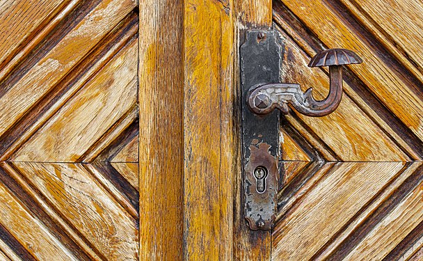 Door handle on an exterior door