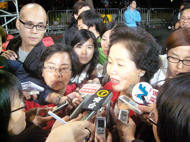 File:HK Island Legco by-election 2007-11-25 21h13m24s SN206775.JPG