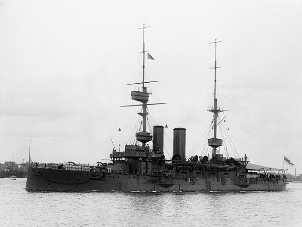 Bulwark at anchor