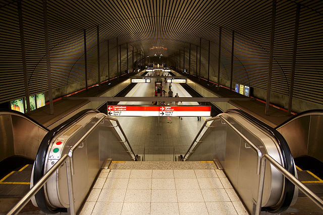 Станица метроа у Хелсинкију, Финска.