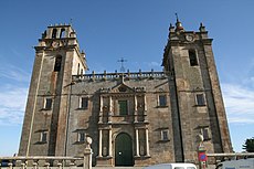 Igreja Matriz de Miranda do Douro.jpg