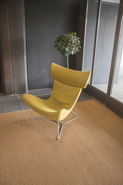 File:Imola chair.jpg