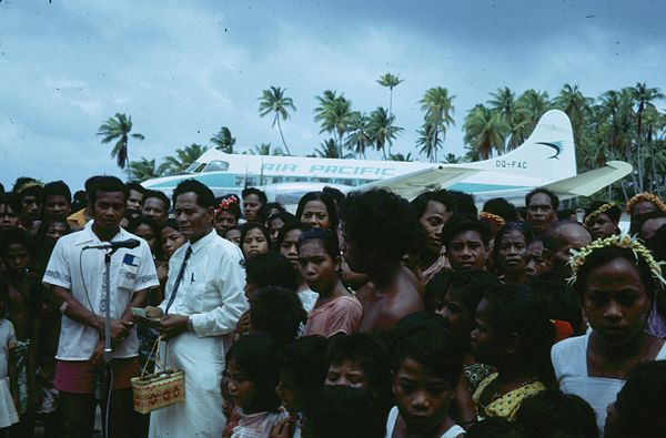An Air Pacific de Havilland Heron on its inaugural flight into Marakei Airport, Kiribati