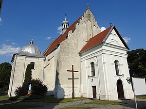 Opatowiec: Położenie, Historia, Konsultacje lokalne w sprawie nadania statusu miasta (2018)