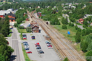 Jaren tren istasyonu, Gran, Norveç, 2008-06-06.jpg