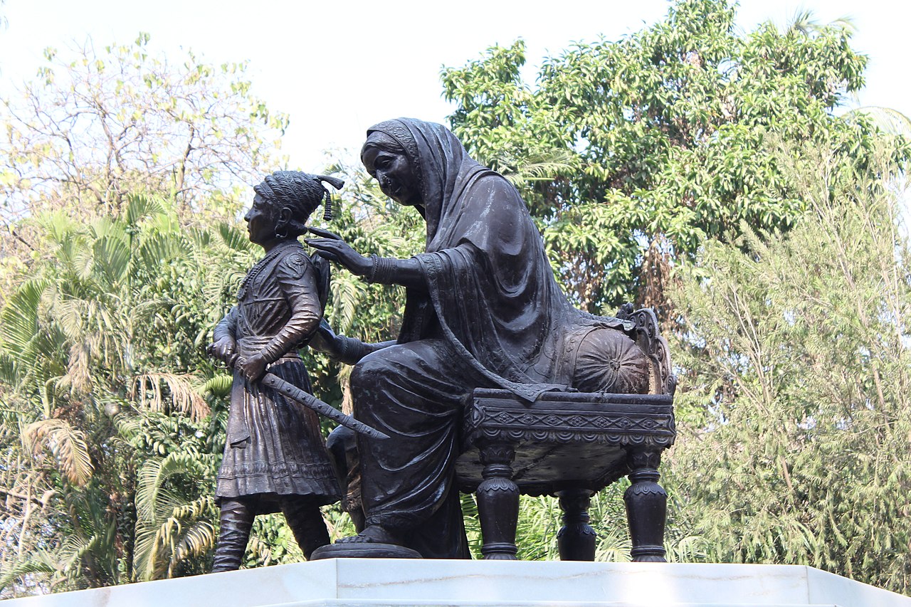 File:Jijabai and Shivaji 03.jpg - Wikimedia Commons