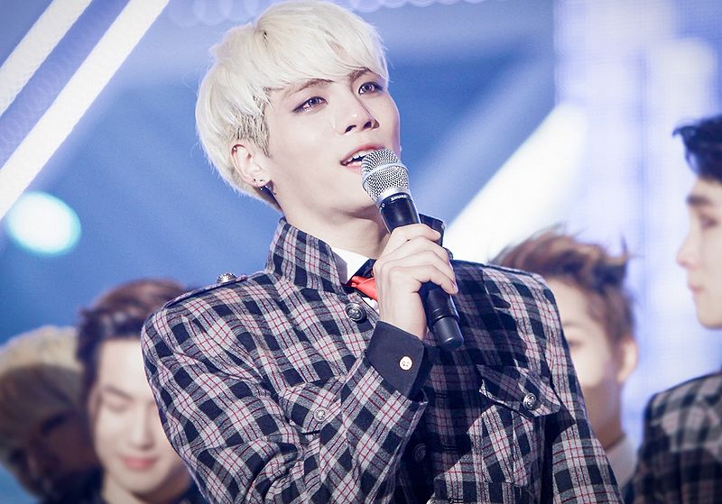 File:Jonghyun at the 2013 Melon Music Awards 07.jpg