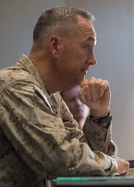 File:Joseph Dunford 160802-D-PB383-002 (28641016461).jpg