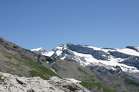 Combe aux Puaires'ten (Fransız tarafı) görülen Grand Ruan