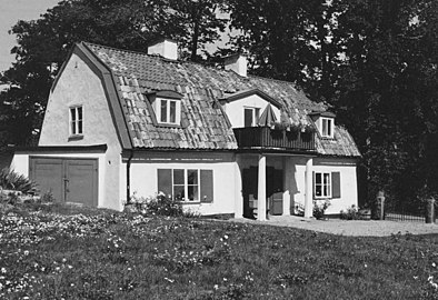 Kvarngården med dagens utseende på 1960-talet.