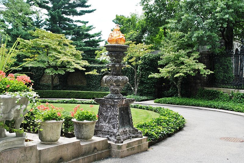 File:Kykuit (John D. Rockefeller Estate) 09.JPG