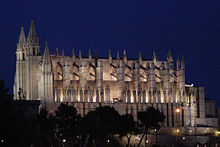 Datei:LaSeu_night.jpg