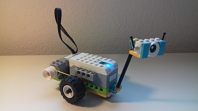 trekant Citron Hvad er der galt File:Lego WeDo 2.0 Milo part A.jpg - Wikipedia