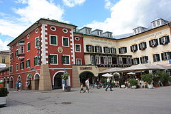 Lienz - Hauptplatz2.JPG