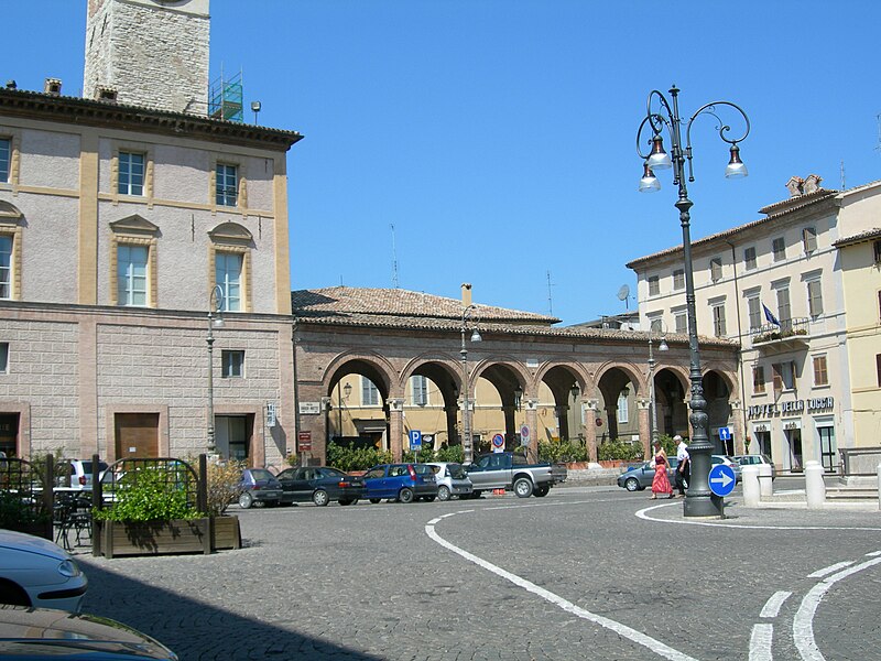 File:Loggia Matelica.jpg