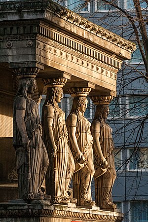 London St Pancras Gereja Baru portico.jpg