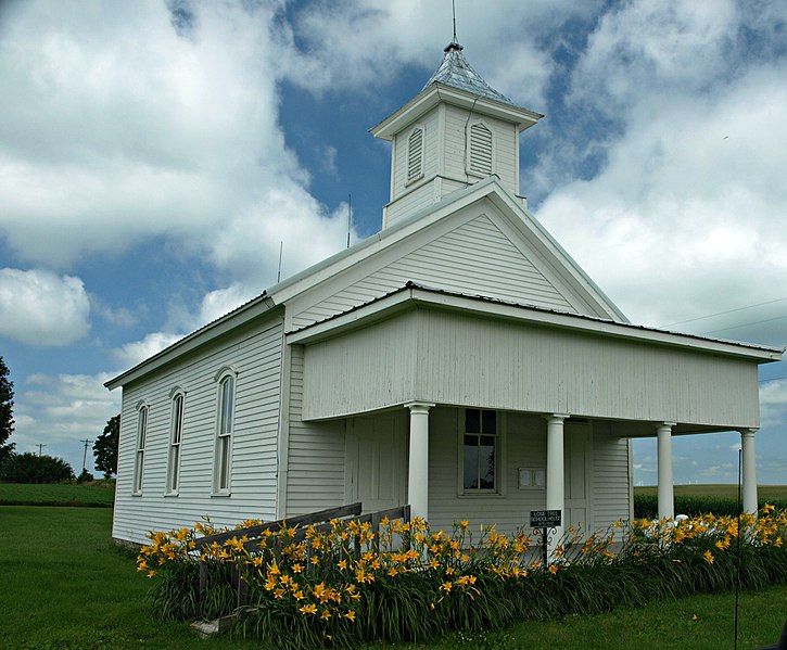 File:Lone Tree country school.jpg