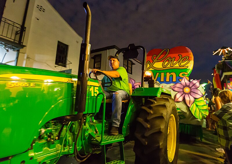 File:Love Wins Tractor - New Orleans Pride Parade 2016 (27688096331).jpg