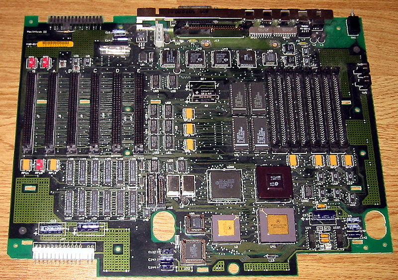 File:Macintosh II motherboard.jpg