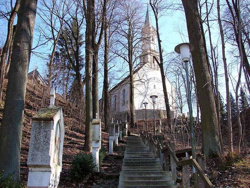 File:Mainburg Kreuzweg-Anlage.jpg