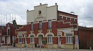 Town hall of La Couture (Pas-de-Calais), view from Rue du Rietz (Fr)