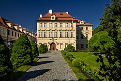 Fürstenberský palác ve Valdštejnské ulici na Malé Straně