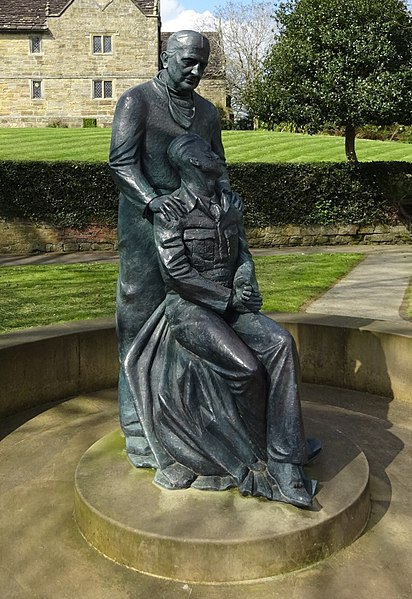 Monument to Sir Archibald McIndoe in East Grinstead