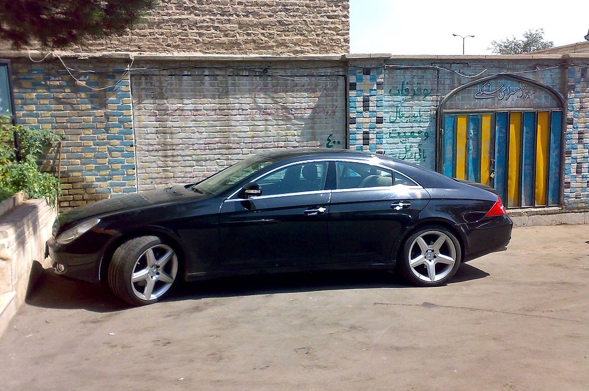 File Mercedes Benz CLS Class in Arak.jpg Wikimedia Commons