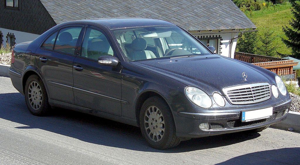 File:Mercedes-Benz W213 IMG 0393.jpg - Wikimedia Commons