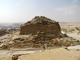 <span class="mw-page-title-main">Pyramid G1-b</span> Subsidiary pyramid of the Great Pyramid of Giza