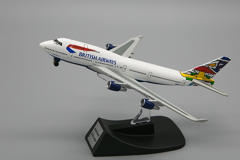 File:Model B747-400 - BRITISH AIRWAYS - G-BNLO.jpg