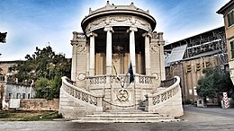 Monument aux morts restauré.jpg