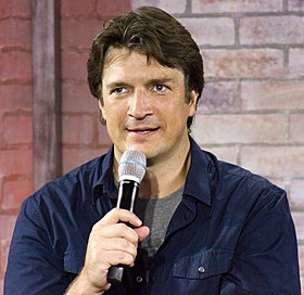 Nathan Fillion @ Nerd HQ (29339543812).jpg