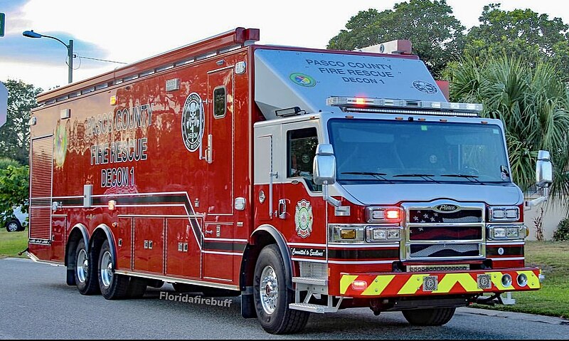 File:Pasco County Fire Rescue, Decon 1 unit.jpg