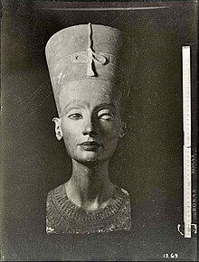 CT scan reveals hidden face under Nefertiti bust