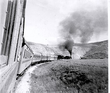 Jaffa to Jerusalem train climbing the Judean hills east of Lydda in 1947 PikiWiki Israel 1205 On the way to Jerusalem bnsy`h lyrvSHlym.jpg