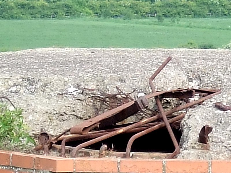 File:Pillbox Gotham closeup.JPG