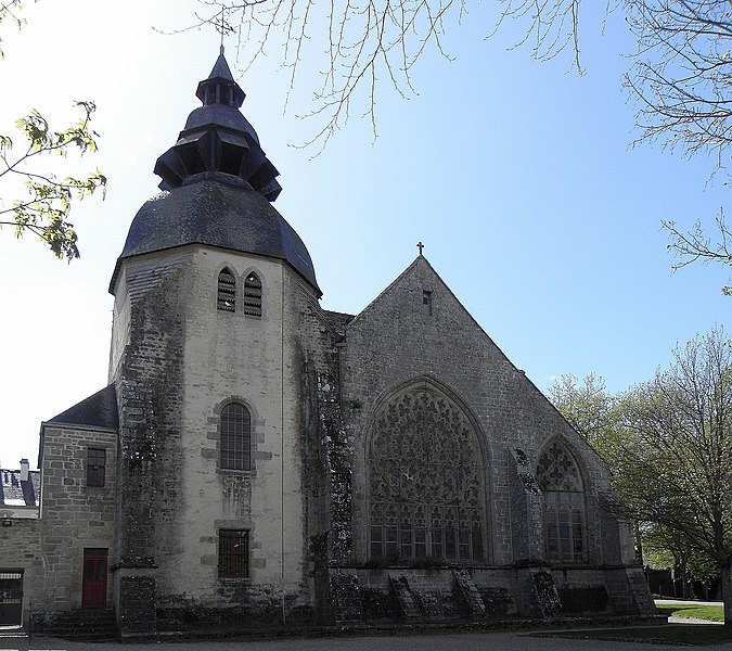 File:Pont-l'Abbé (29) Église Notre-Dame-des-Carmes 03.JPG