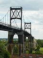 Vue générale sur le pont suspendu depuis la rive droite de la Charente.