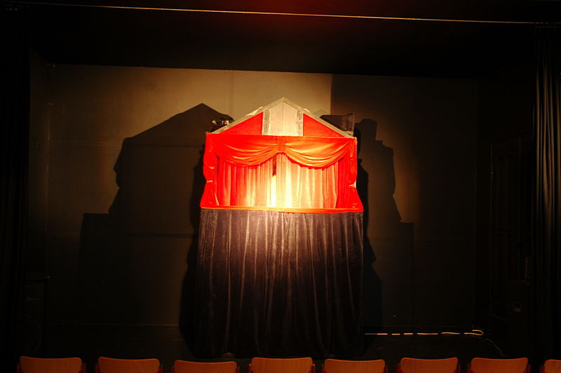 File:Puppet theater stage 01.jpg