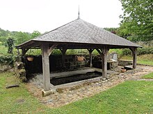 Fichier:Quincy-Basse_(Aisne)_lavoir_(01).JPG