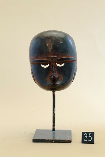 File:Raccolte Extraeuropee - Passaré 00035 - Maschera Eket - Nigeria.jpg