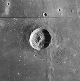 <span class="mw-page-title-main">Reiner (crater)</span> Crater on the Moon