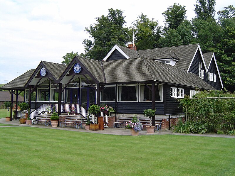 File:RemenhamClub01.JPG