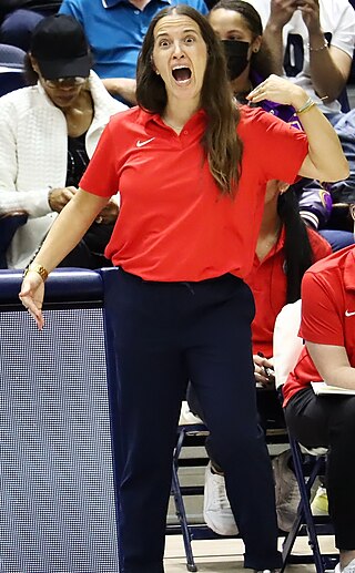 <span class="mw-page-title-main">Lisa Fortier</span> American basketball coach