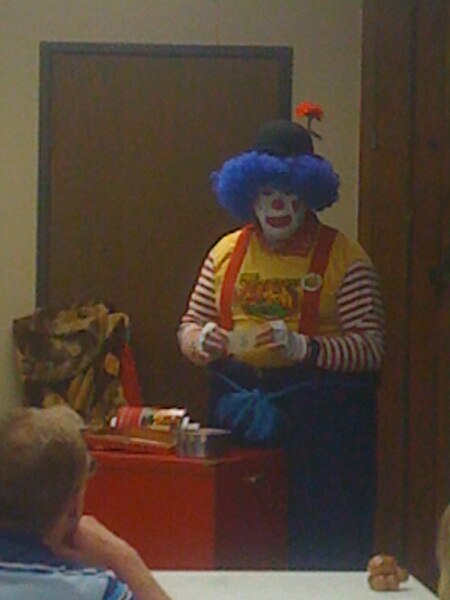 File:Rich the Clown in Tyler, Texas (USA).JPG