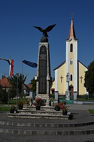 Roman Catholic church in Sótony 03.jpg