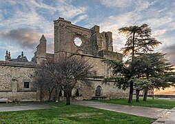 Ruins of the St Peter church in Viana (16)