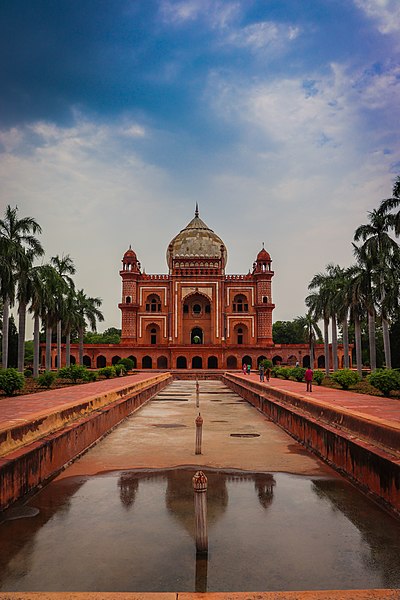 File:Safdarjung Tomb Picture.jpg